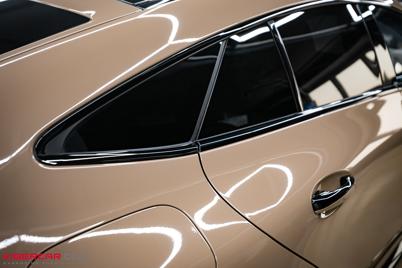 Mercedes-Benz AMG GT: оклейка в цветную полиуретановую пленку