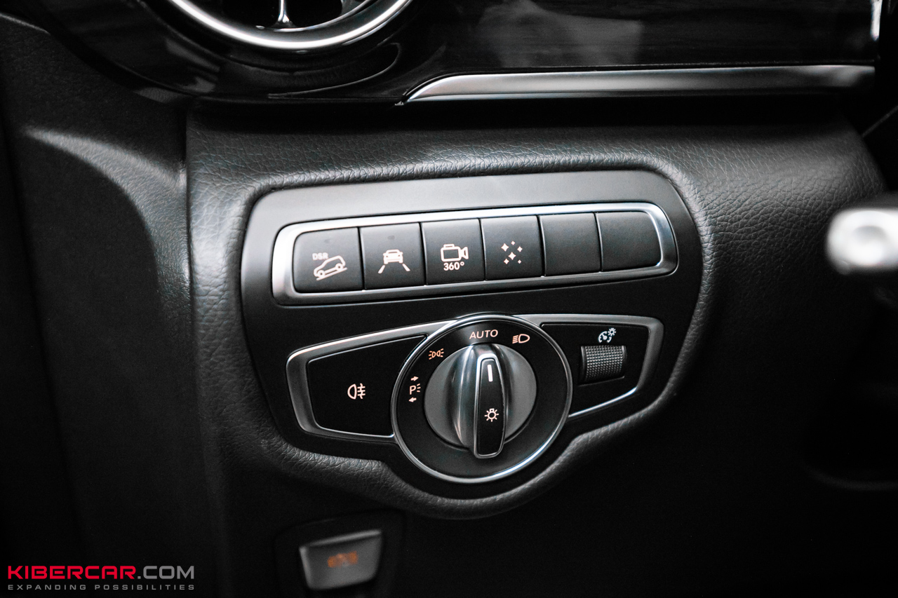 Звездное небо в Mercedes-Benz V-Класс: премиальный уют и атмосфера космоса в салоне