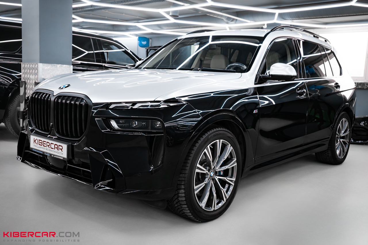 Двухцветный BMW X7: ювелирная оклейка цветным полиуретаном