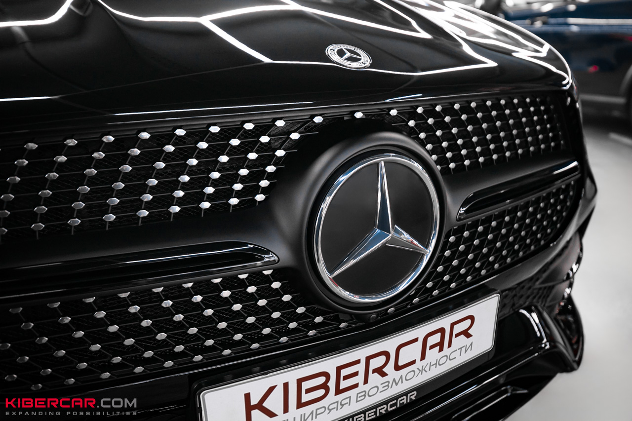 Антихром Mercedes-Benz GLE: стильное преображение черного внедорожника