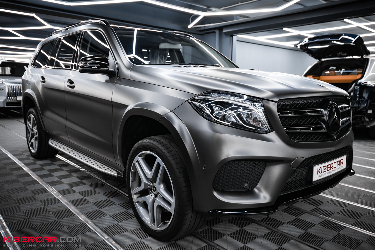 Mercedes-Benz GLS: антихром и оклейка в цветную матовую полиуретановую пленку