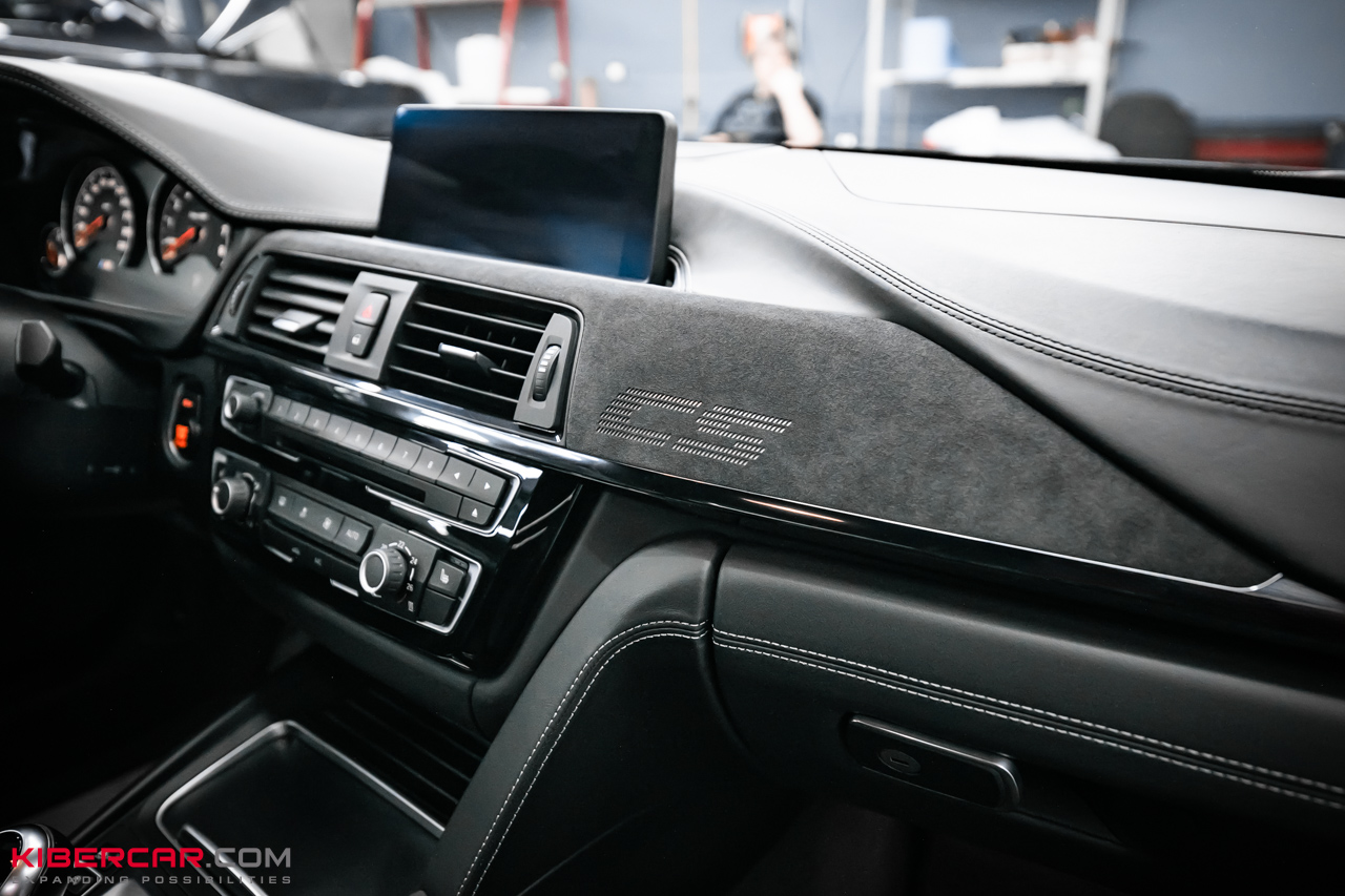 Химчистка салона BMW M4 CS F82: бережный уход за премиальными материалами