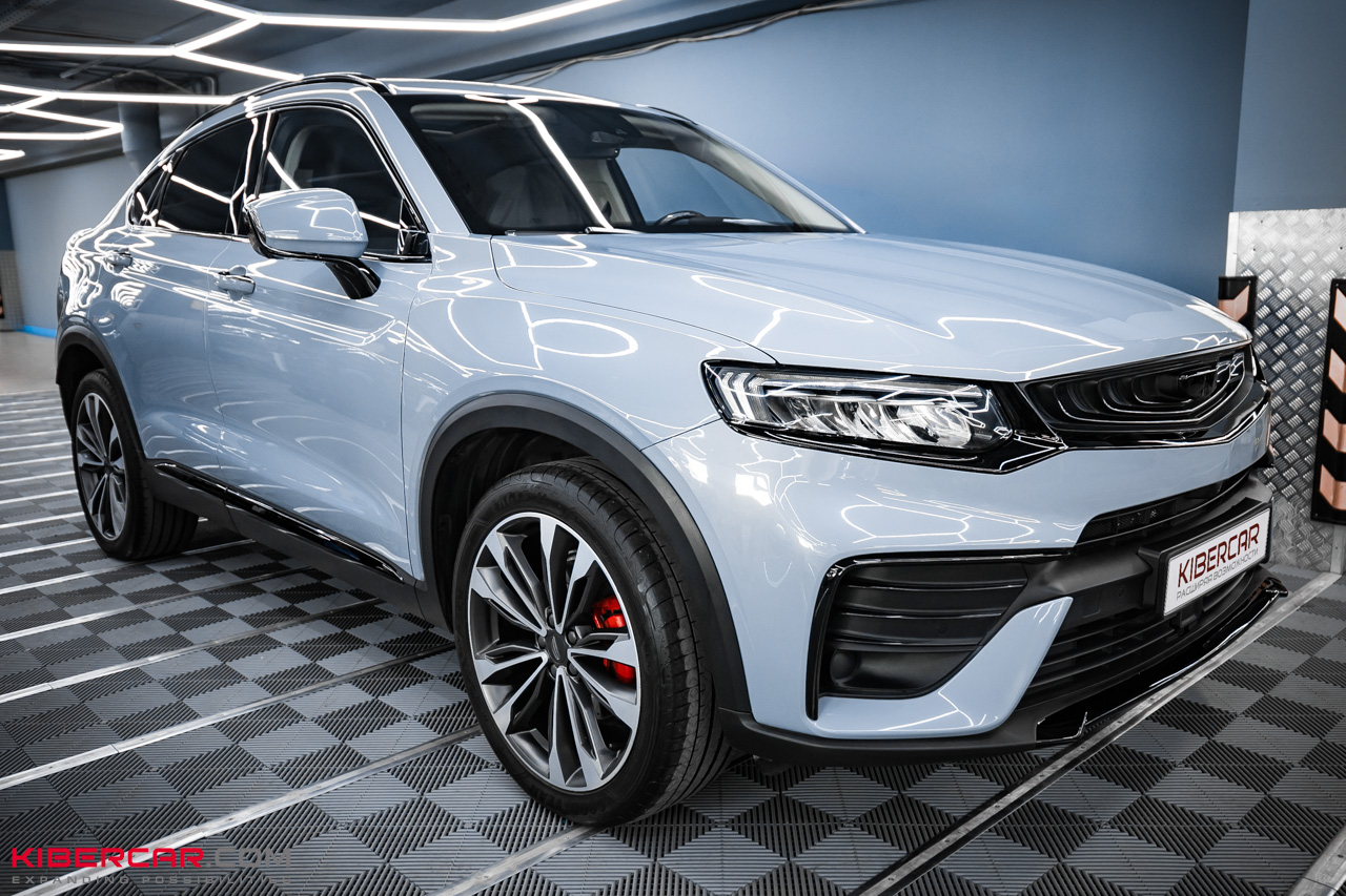 Антихром на Geely Tugella: больше контраста и спортивного характера