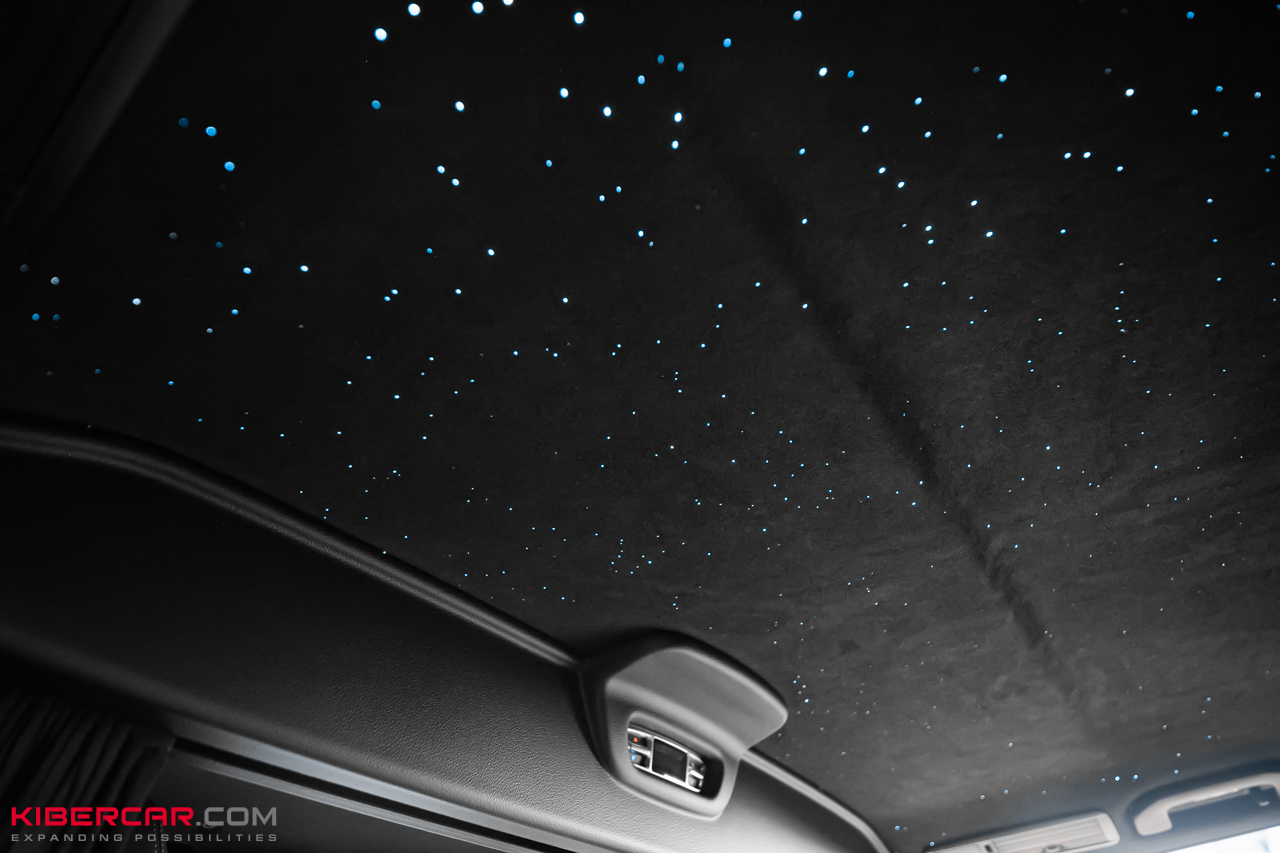 Звездное небо в Mercedes-Benz V-Класс: премиальный уют и атмосфера космоса в салоне