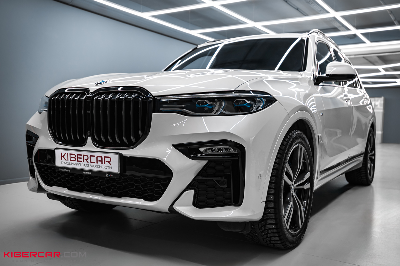Перешив руля на BMW X7: акцент, который завершил образ салона
