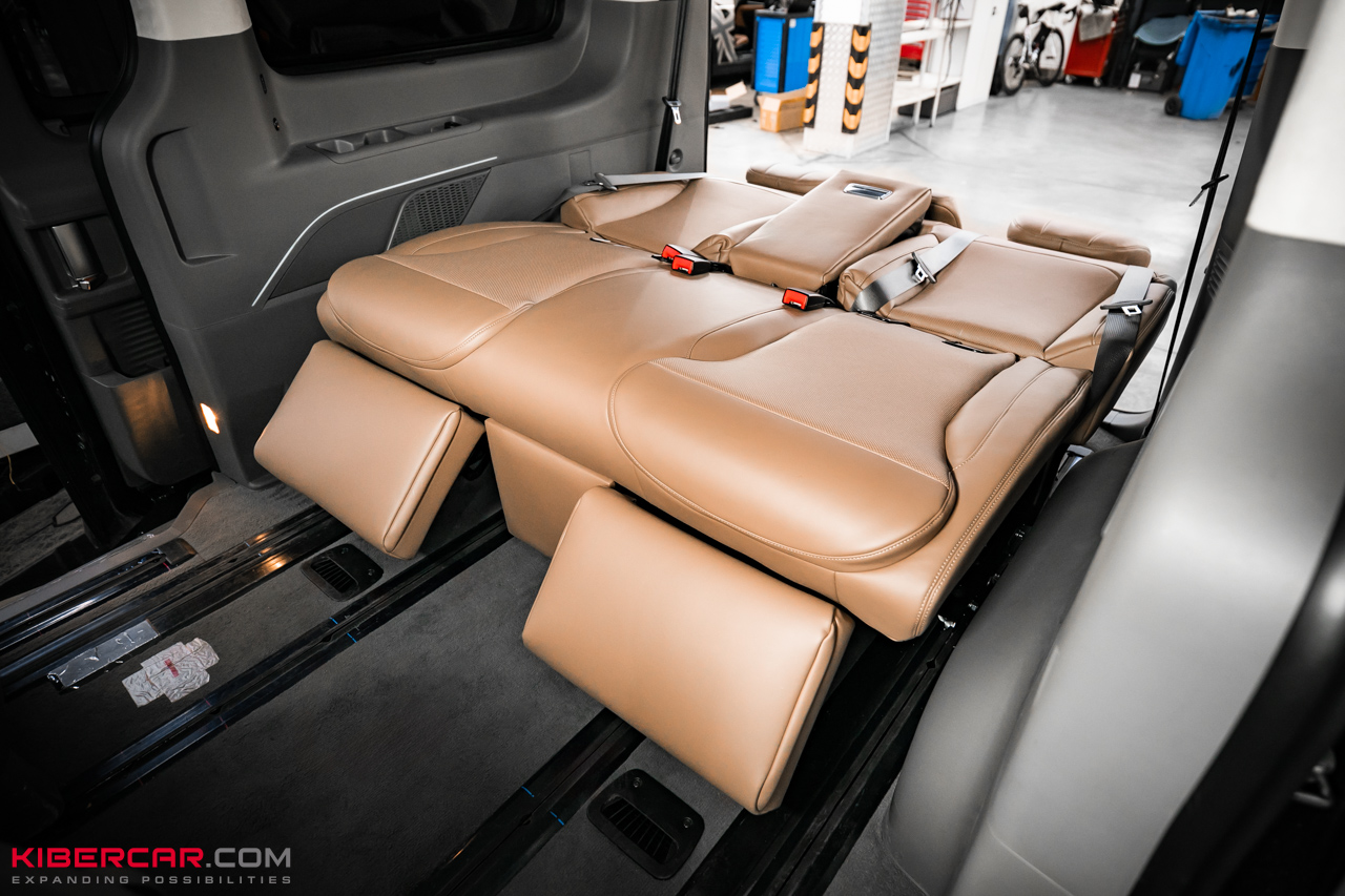 Установка многофункционального дивана и перешив на Hyundai Staria