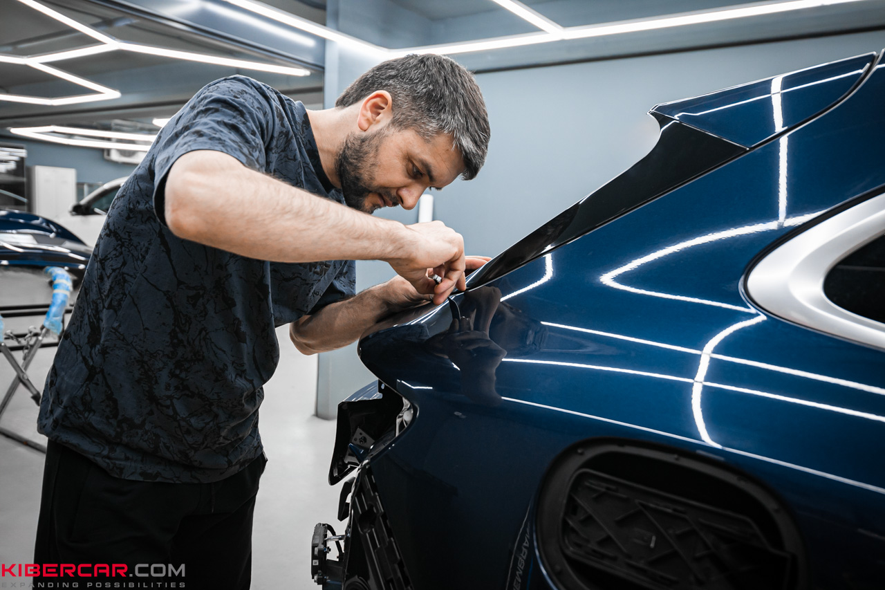 Aito M5: оклейка кузова антигравийной пленкой