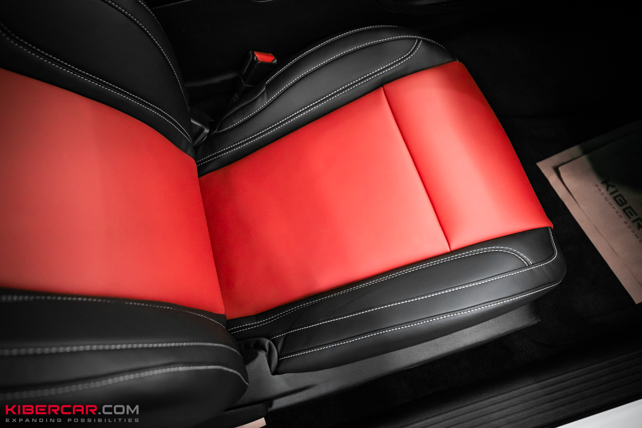 Перешив салона Dodge Challenger: спортивный интерьер, достойный легендарного маслкара