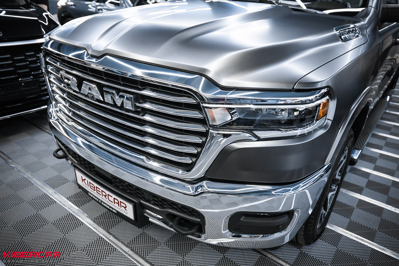 RAM 1500: оклейка матовой полиуретановой пленкой и нанесение керамического покрытия