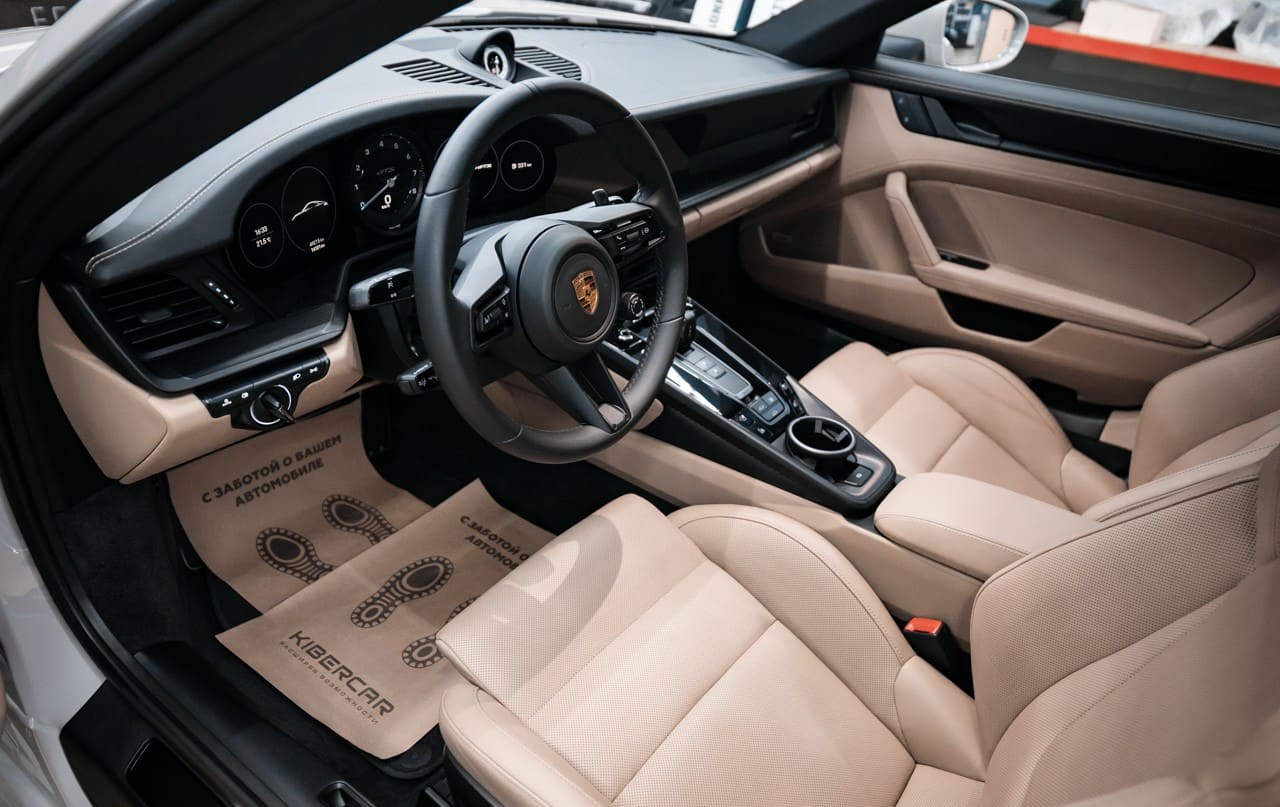 Комплекс защитных покрытий на Porsche 911 Carrera 4 GTS: премиальный уход для совершенства