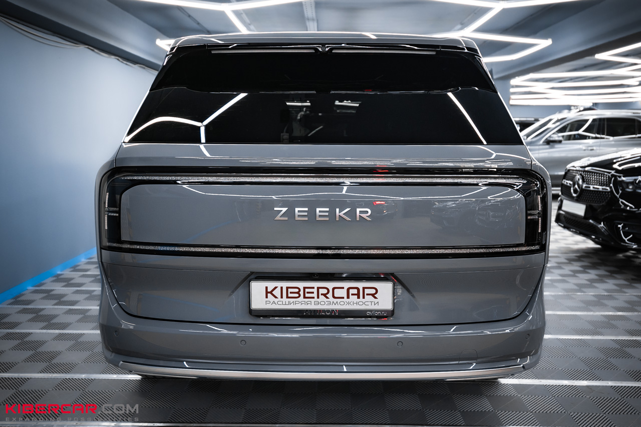Zeekr 9X: оклейка серой полиуретановой пленкой