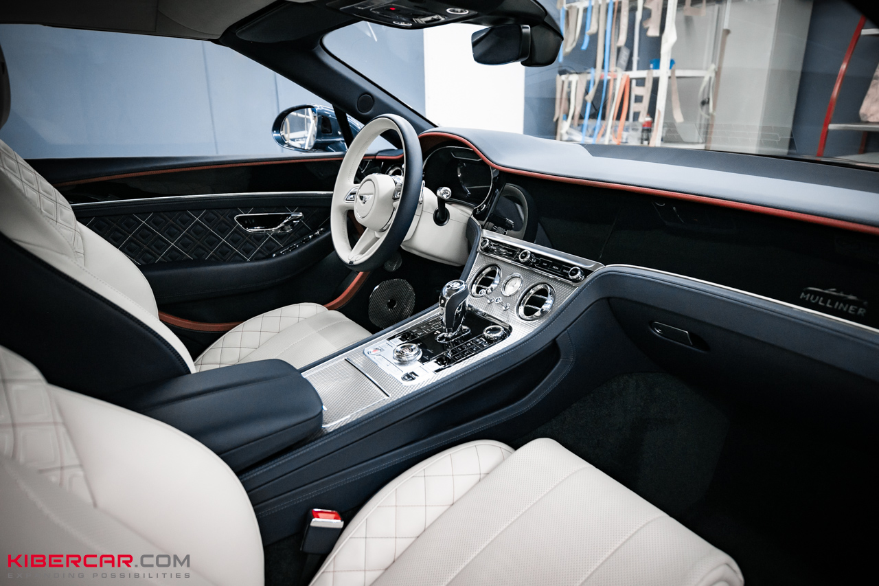 Химчистка салона роскошного кабриолета Bentley Continental GT