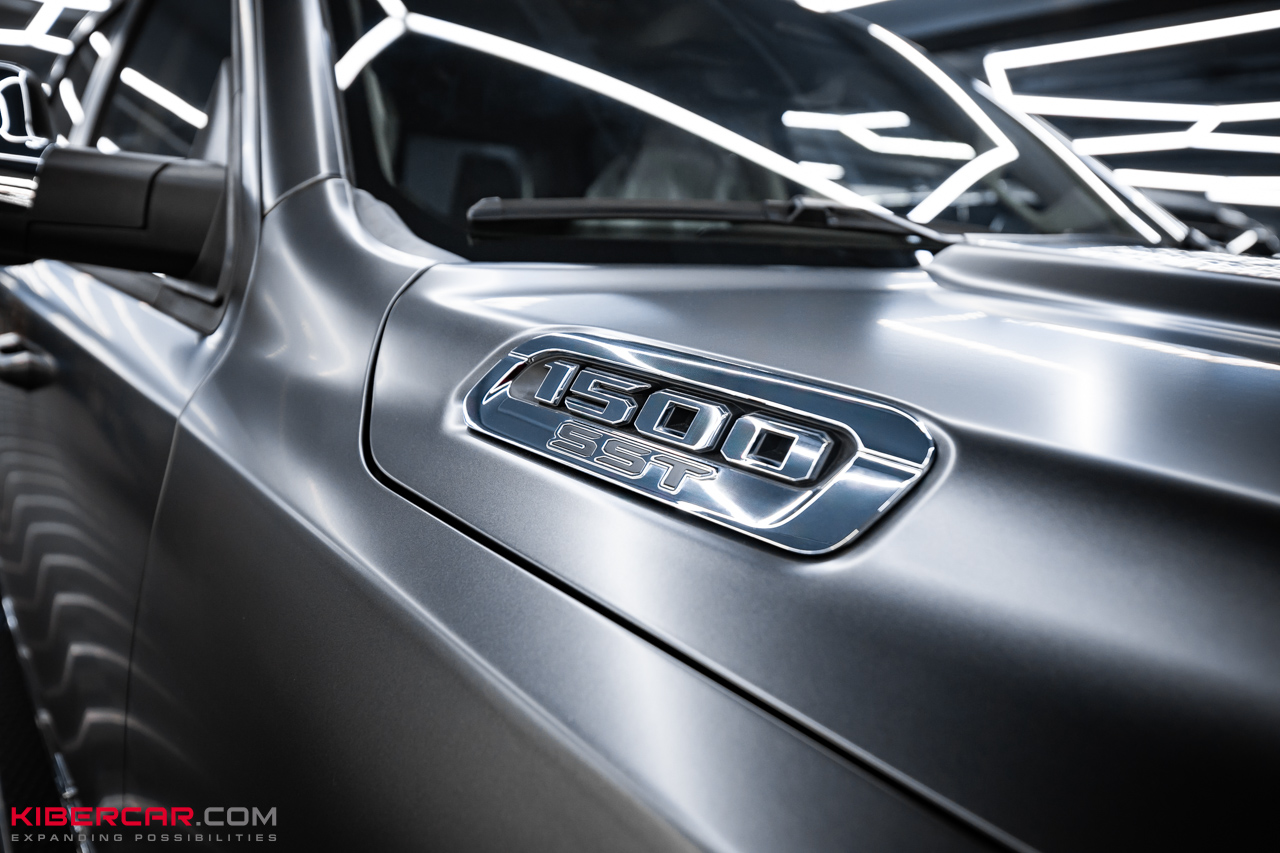 RAM 1500: оклейка матовой полиуретановой пленкой и нанесение керамического покрытия