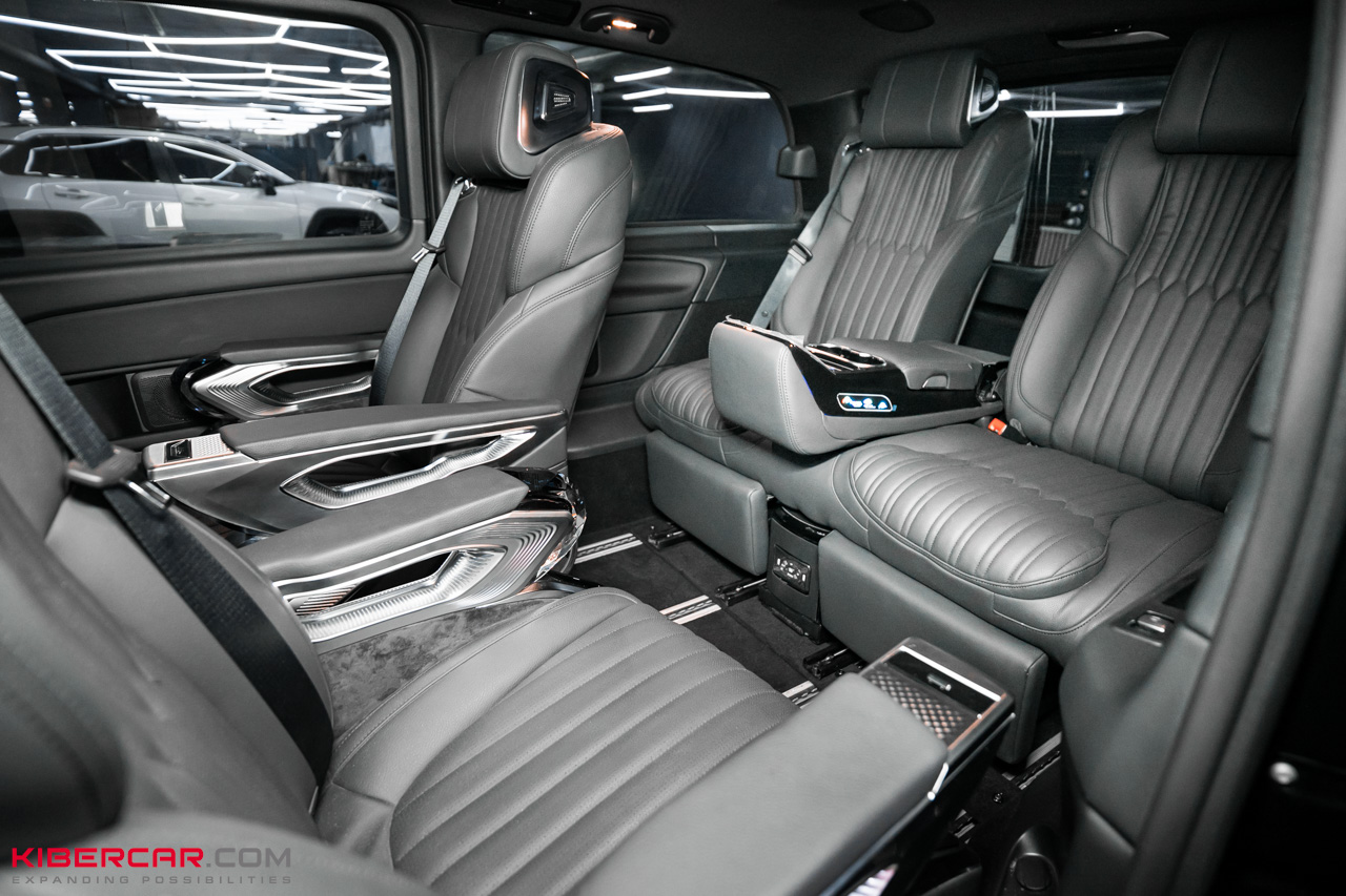 Установка многофункциональных кресел в Mercedes-Benz V-Class Long 2021 года