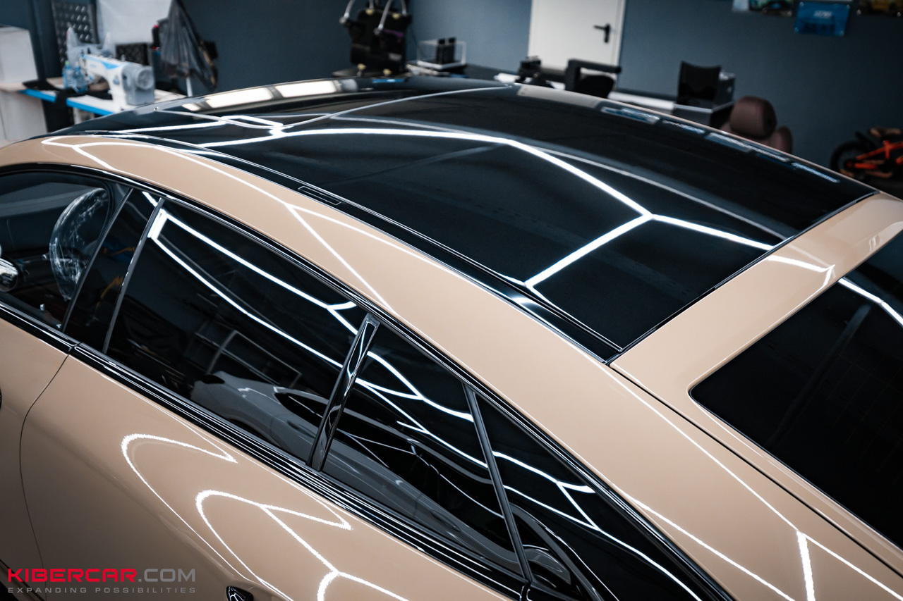 Mercedes-Benz AMG GT: оклейка в цветную полиуретановую пленку