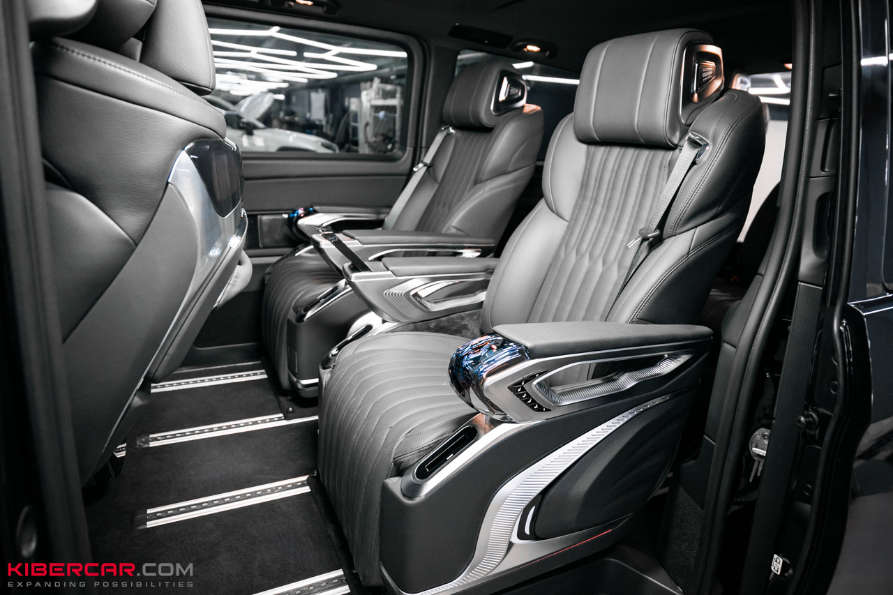 Установка многофункциональных кресел в Mercedes-Benz V-Class Long 2021 года