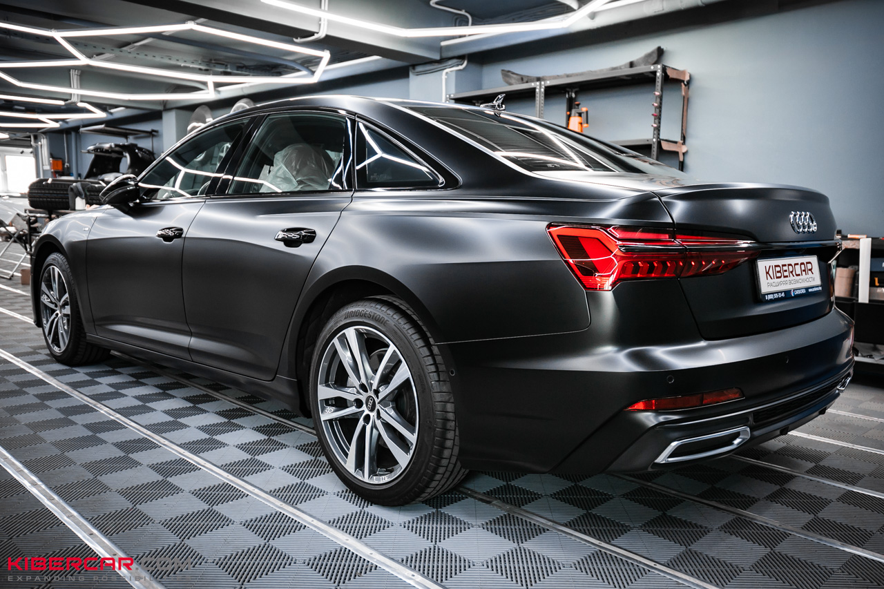 Оклейка Audi A6 полиуретановой пленкой с сатиновым эффектом