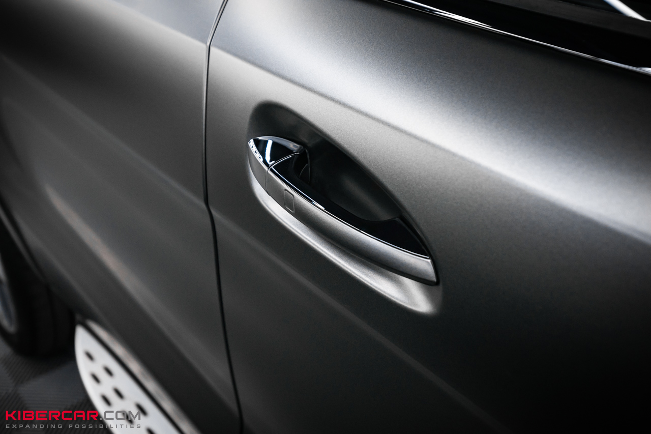 Mercedes-Benz GLS: антихром и оклейка в цветную матовую полиуретановую пленку