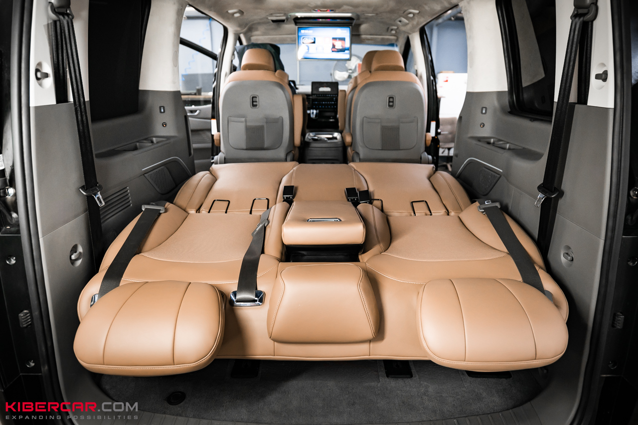 Установка многофункционального дивана и перешив на Hyundai Staria