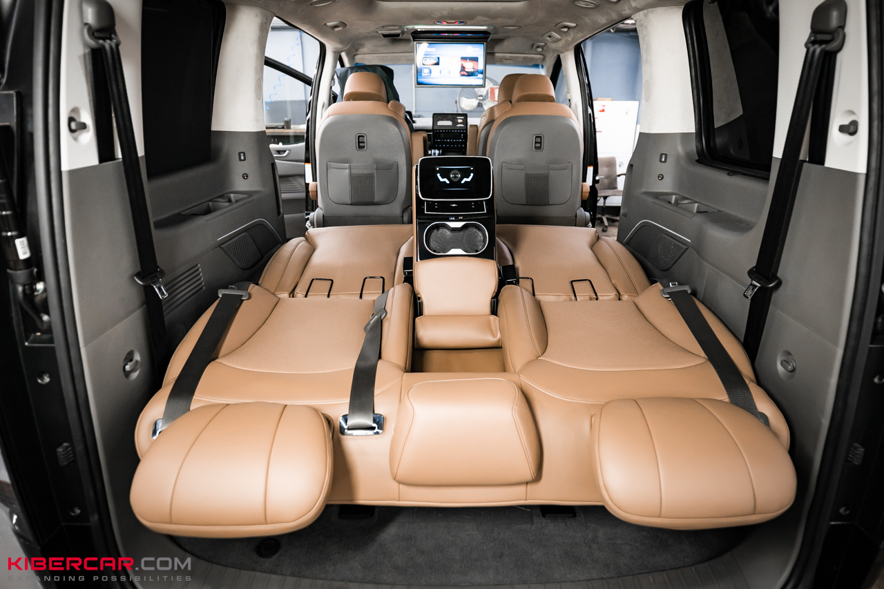 Установка многофункционального дивана и перешив на Hyundai Staria
