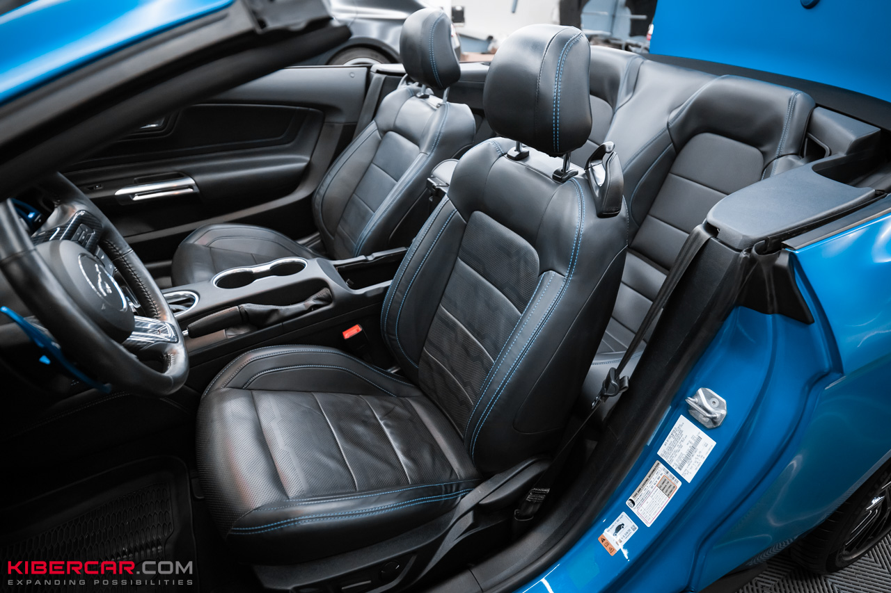 Химчистка салона Ford Mustang: профессиональное удаление песка, пыли и загрязнений