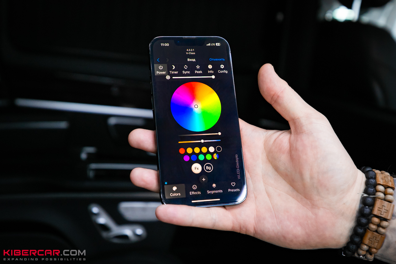 Звездное небо в Mercedes-Benz V-Класс: премиальный уют и атмосфера космоса в салоне