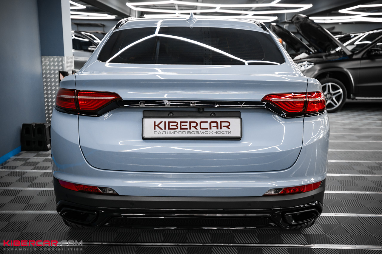 Антихром на Geely Tugella: больше контраста и спортивного характера