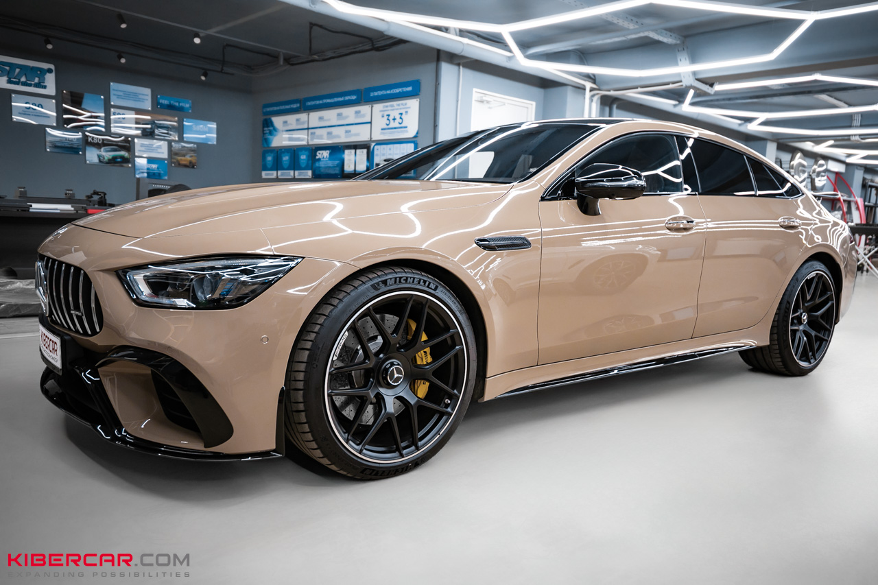 Mercedes-Benz AMG GT: оклейка в цветную полиуретановую пленку