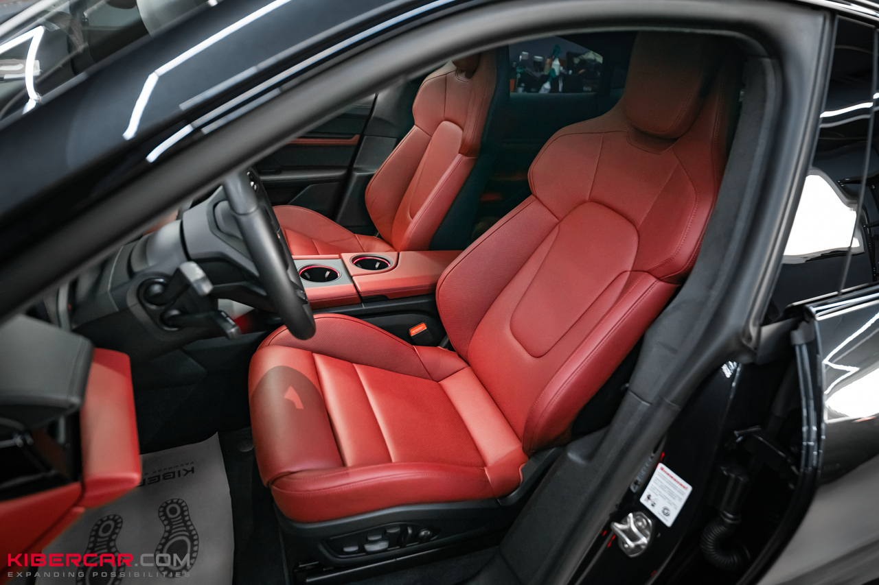 Химчистка салона Porsche Taycan: подготовка к сезону