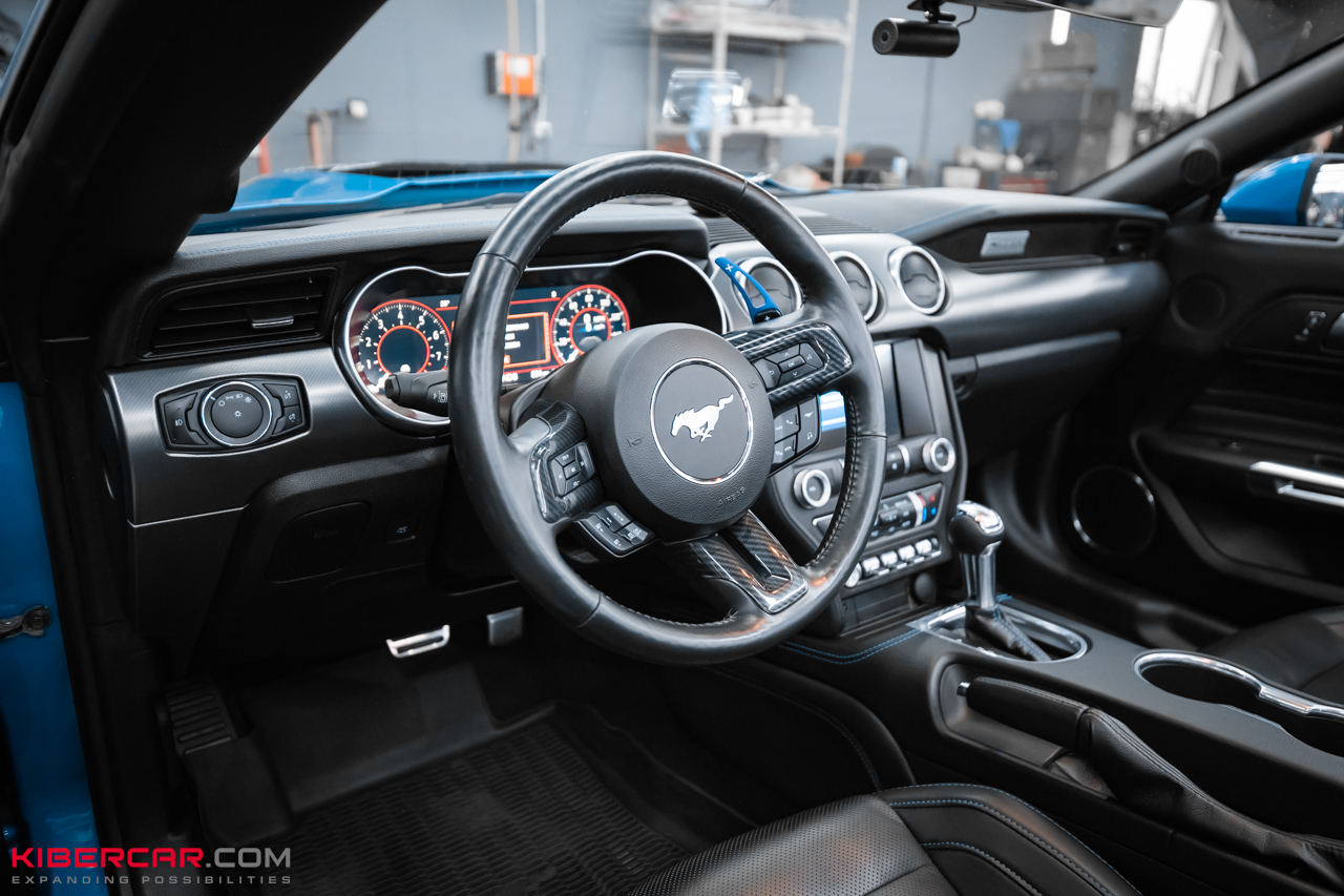 Химчистка салона Ford Mustang: профессиональное удаление песка, пыли и загрязнений