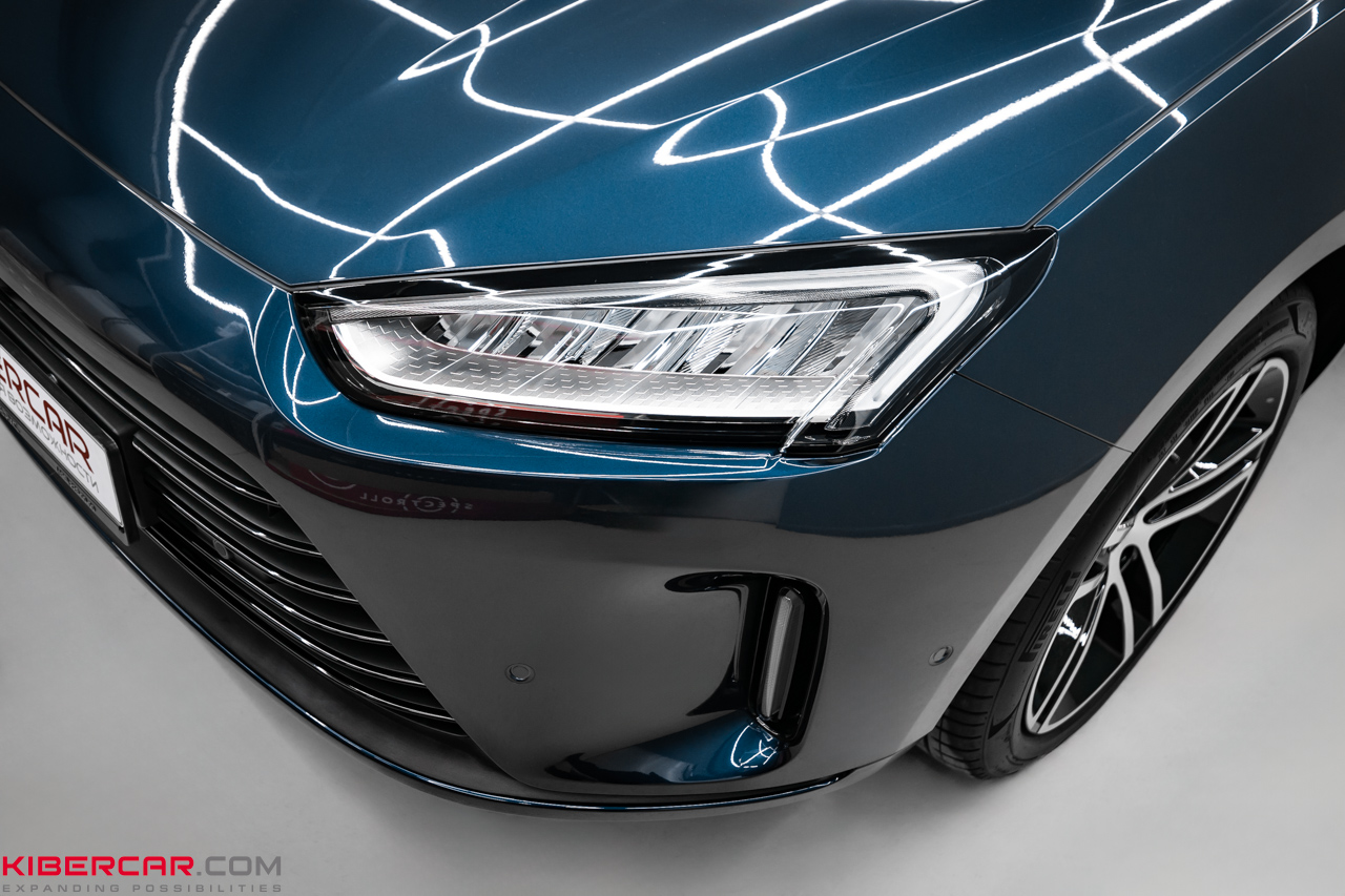 Aito M5: оклейка кузова антигравийной пленкой