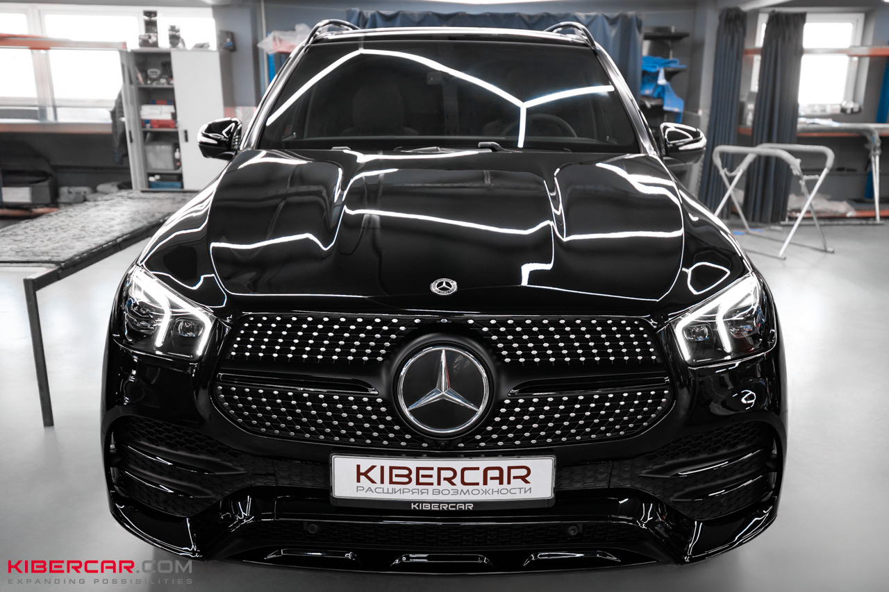 Антихром Mercedes-Benz GLE: стильное преображение черного внедорожника