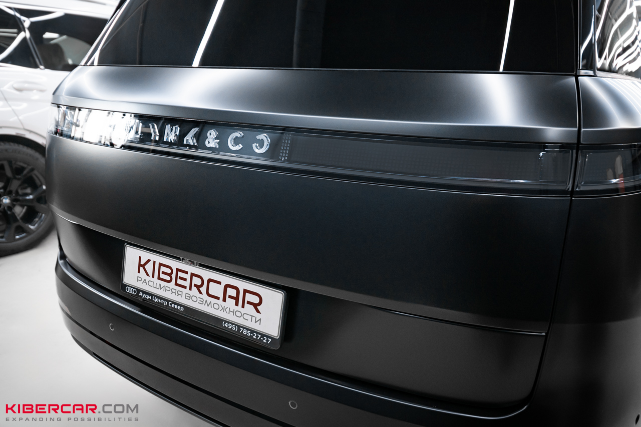 Комбинированная оклейка полиуретановой пленкой Lynk & Co 900: защита и стиль в одном проекте