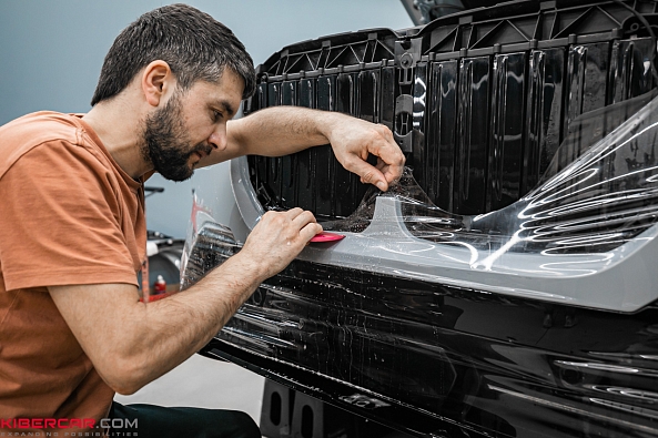 Оклейка защитной пленкой