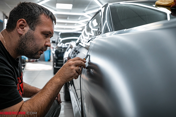 Оклейка виниловой пленкой