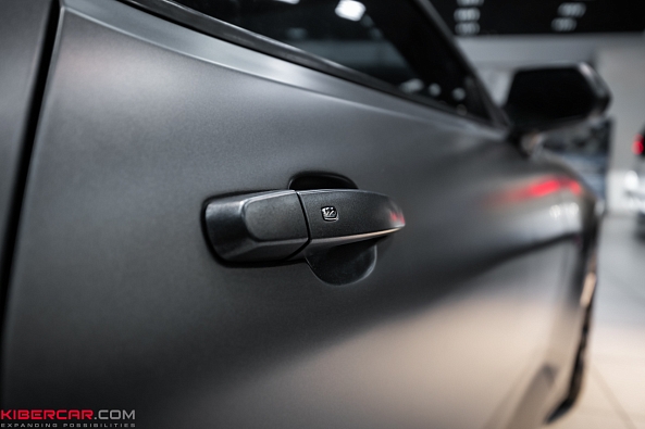 Оклейка виниловой пленкой