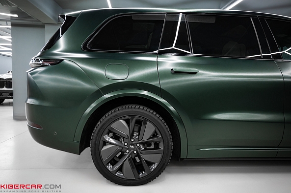 Оклейка виниловой пленкой